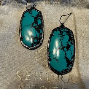 Kendra Scott Danielle earrings stone from 2018